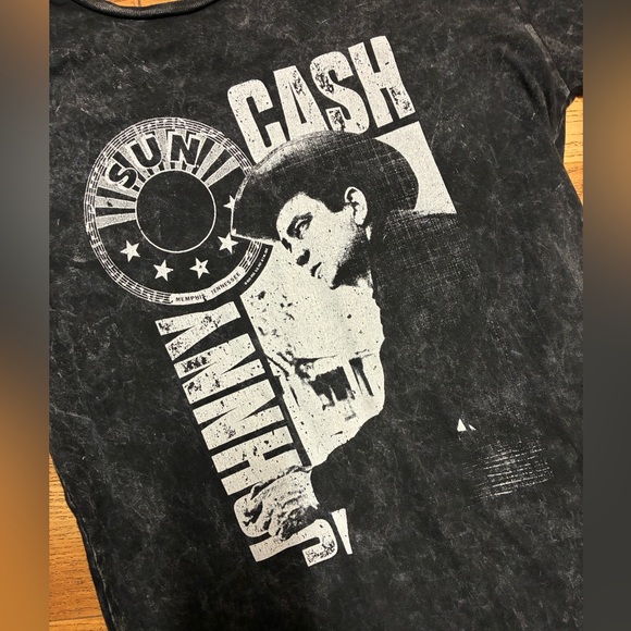 Johnny Cash shirt - Picture 2 of 3